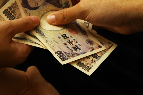 クレジットカード現金化は周囲にばれずに現金を調達できます